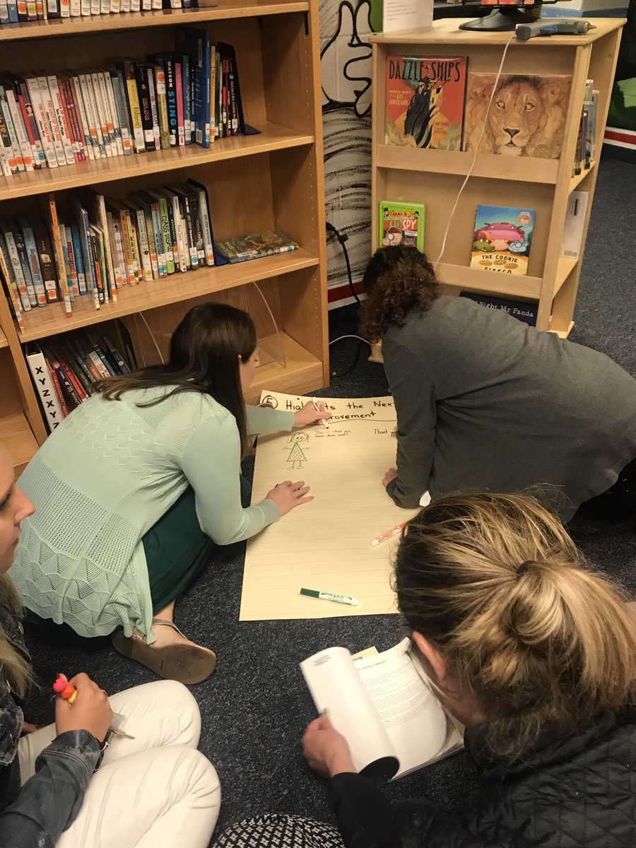 RebeccaBolles9's tweet image. Check out our amazing staff creating posters to make their learning about Feedback visable #VisableLearning#Hattie