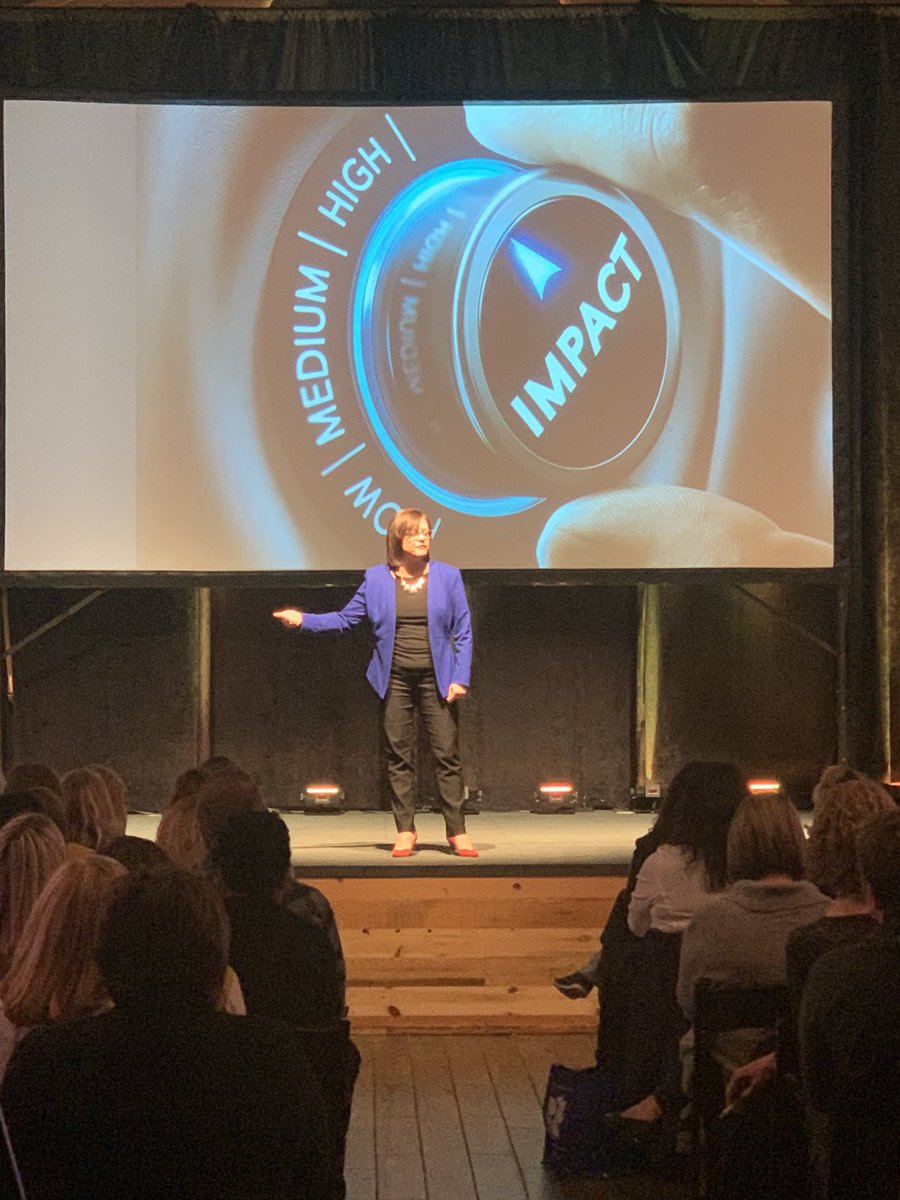 “We need to design experiences that put the learner in control. We need to go from courses to resources.”

-Jess Almlie #disrupthrfargo