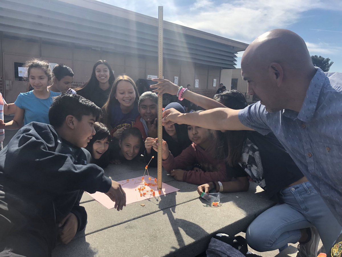 Spartan_WEB's tweet photo. WEB Leaders &amp; 6th graders working together to build the tallest structure using candy corns + toothpicks 👏🏼👏🏼💜🎃 #staufferWEB https://t.co/Mw5rZw0ysK