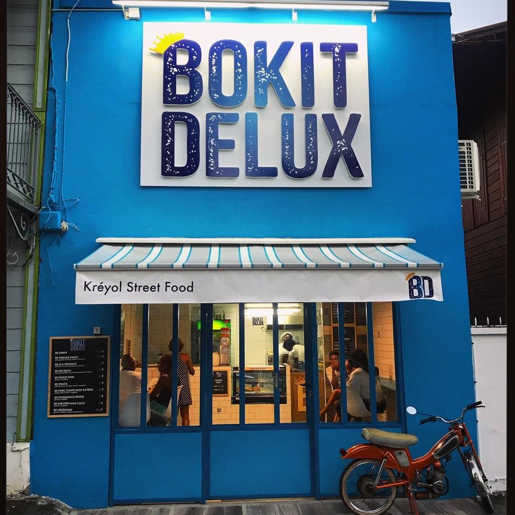 BokitD's tweet photo. @bokitdelux est ouvert du mercredi au samedi de 18h00 à 23h00!  Accueil agréable🤗 ! Du choix🥰! Service Rapide⏳! Et vous voilà ravis par votre #bokitdelux 😋! 
#bokit #guadeloupe #kreyolfood #kreyolfoodie #lambis #saisondulambis #larilapwent https://t.co/1sXlDN49nI