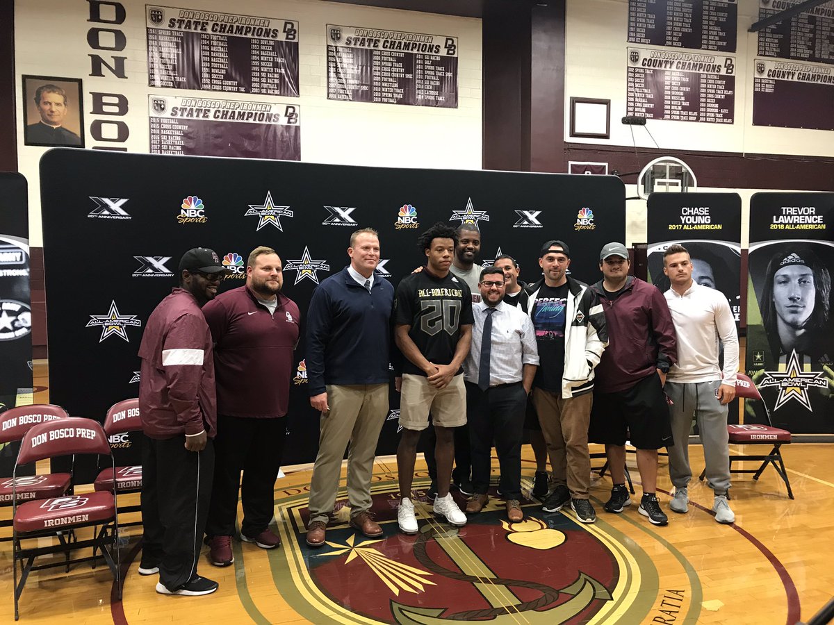 IronmenAthletic's tweet photo. Congrats to our very own Ironman @JalenBerger on receiving the All American jersey. Congratulations! Well deserved!! https://t.co/7HFukzTIPi
