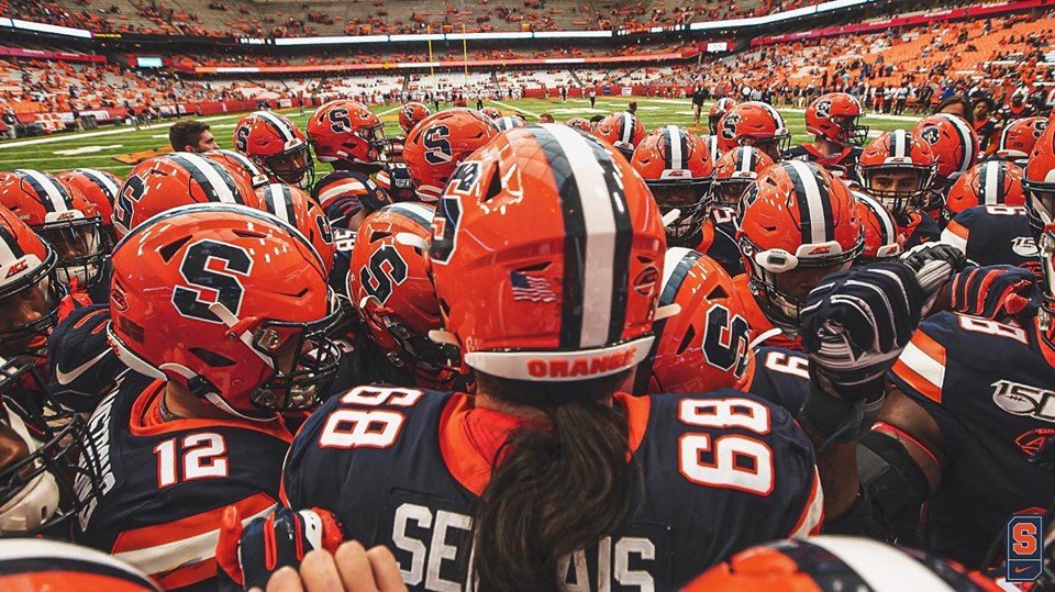 This Friday, 10/18 meet us at <a href="/RBIchicago/">Rizzo's Bar & Inn</a> to watch the Orange take on Pitt in the dome for an official game watch! Kick off is at 6 PM CST! Hope to see you there 🍊🍊🍊