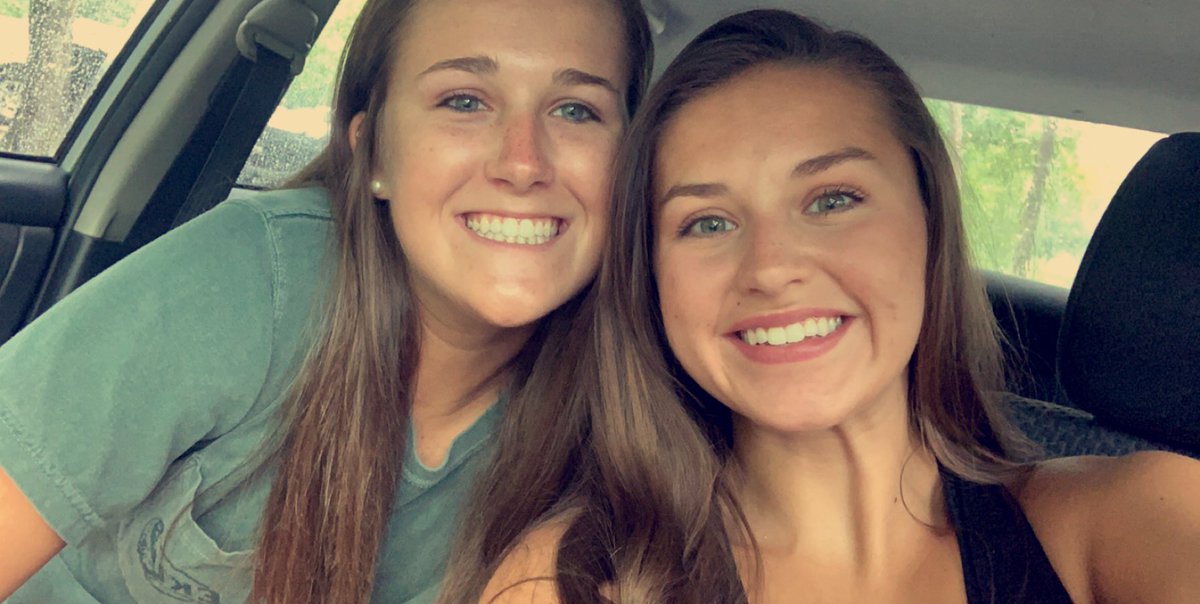 caylin_niceley's tweet photo. happy birthday to my bestest pal ever! couldn’t imagine life without my goldfish lovin gal, you’re my favorite person! love you forever rach 💛💛💛 https://t.co/CQYSONyU8I