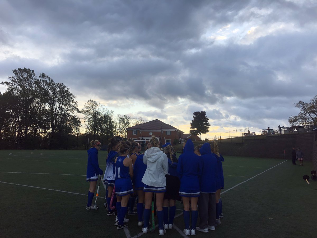 SaintsFH's tweet photo. Clear skies approaching on the horizon...and with 18:44 left Varisty hopes to score again! Let’s go Saints! Goal by Emma Legacy (‘20) let’s get another! https://t.co/M7zqHGV3Oc