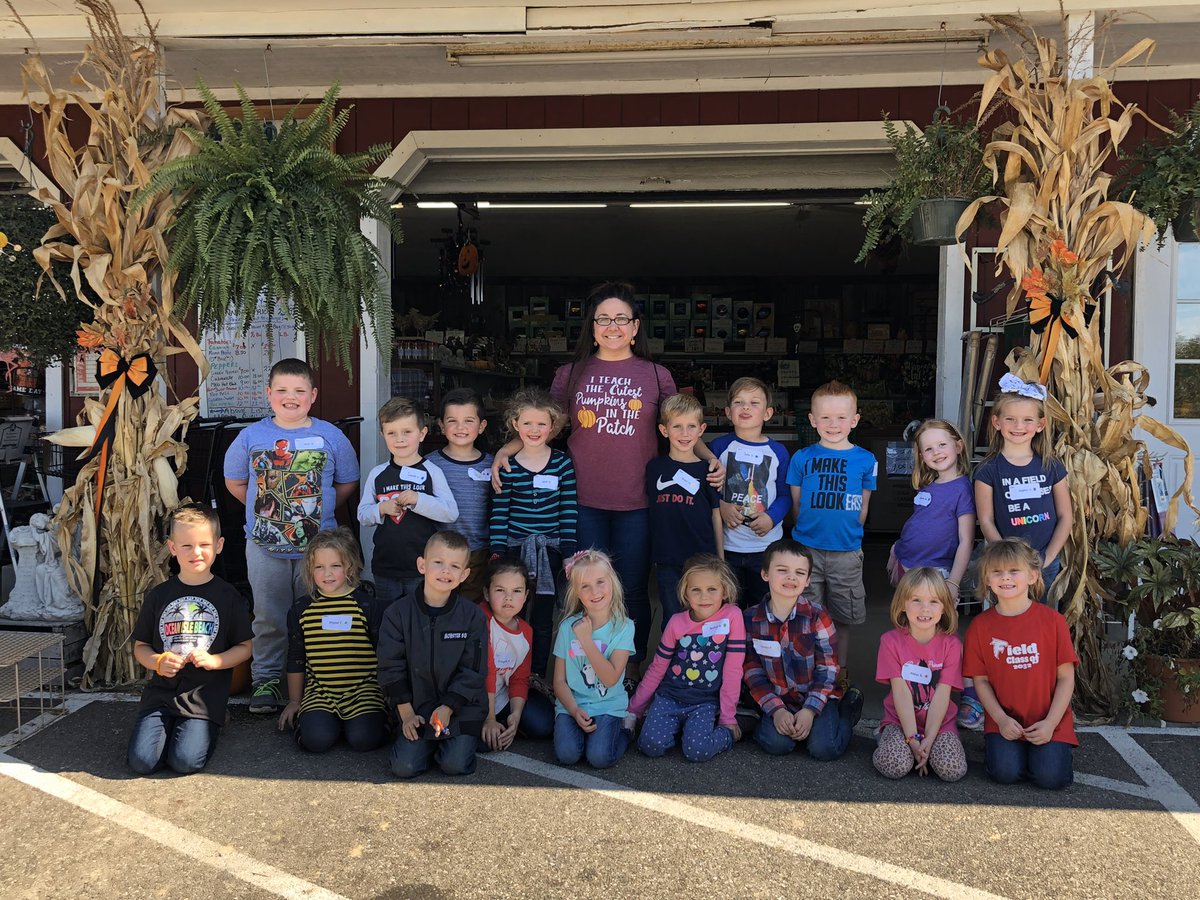 MissKear_K3's tweet photo. Pumpkin Patch with 18 of the cutest pumpkins!!πππ Thank you chaperones, Rufener Hilltop Farms and @DeptSuffield π and PD π for a fun and safe walking field trip!! #KearsKinders #cutestpumpkinsinthepatch #LoveSuffield @SuffieldE https://t.co/KOKvg5HJR9