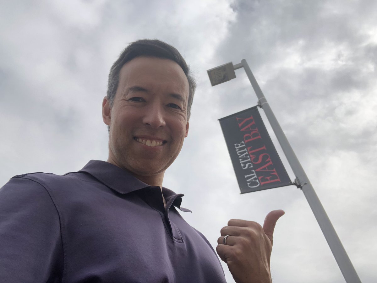 RobMayeda's tweet photo. Let’s see if I can make mid latitude cyclones and air masses sound exciting today @csuebconcord #instructormode #earthandenvironmentalscience https://t.co/ekGBozP3pT