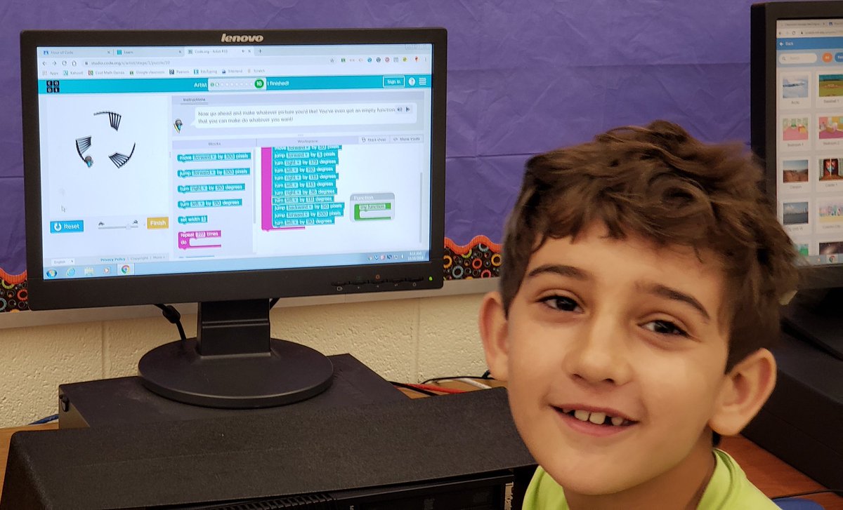 itsMrCastro's tweet photo. Coding in tech club. #WeAreChesterNJ https://t.co/Jf8FSnlRUb