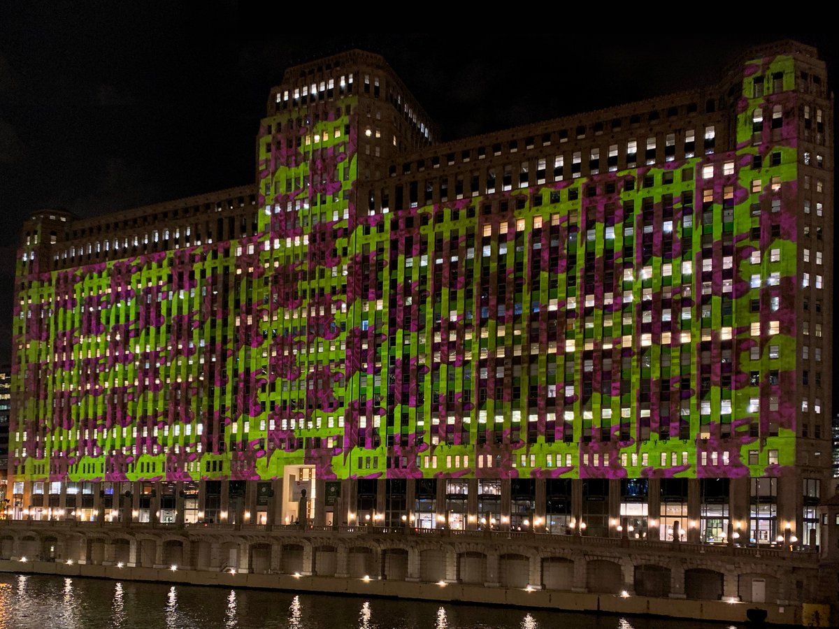 artinstitutechi's tweet image. Highlights from our upcoming Andy Warhol exhibition light up the sky as part of @artonthemart, a public art installation illuminating the 2.5-acre facade of @themerchmart. #ArtOnTheMart

See "Andy Warhol" at the Art Institute—opening this weekend!