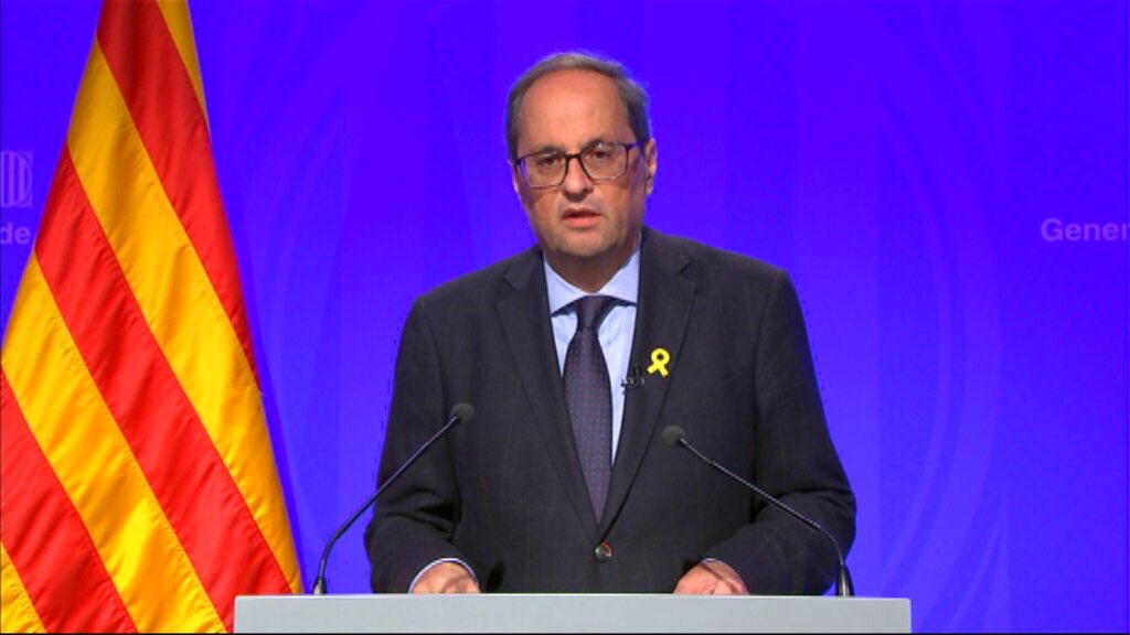 Spindoctors_cat's tweet image. Missatge improvisat del president @QuimTorraiPla que arriba tard i fet de pressa. No hi son @PereCardus i @jaumeclotet ? #compol #compolfail #compolin #tsumanidemocratic #Barcelona #Mes324