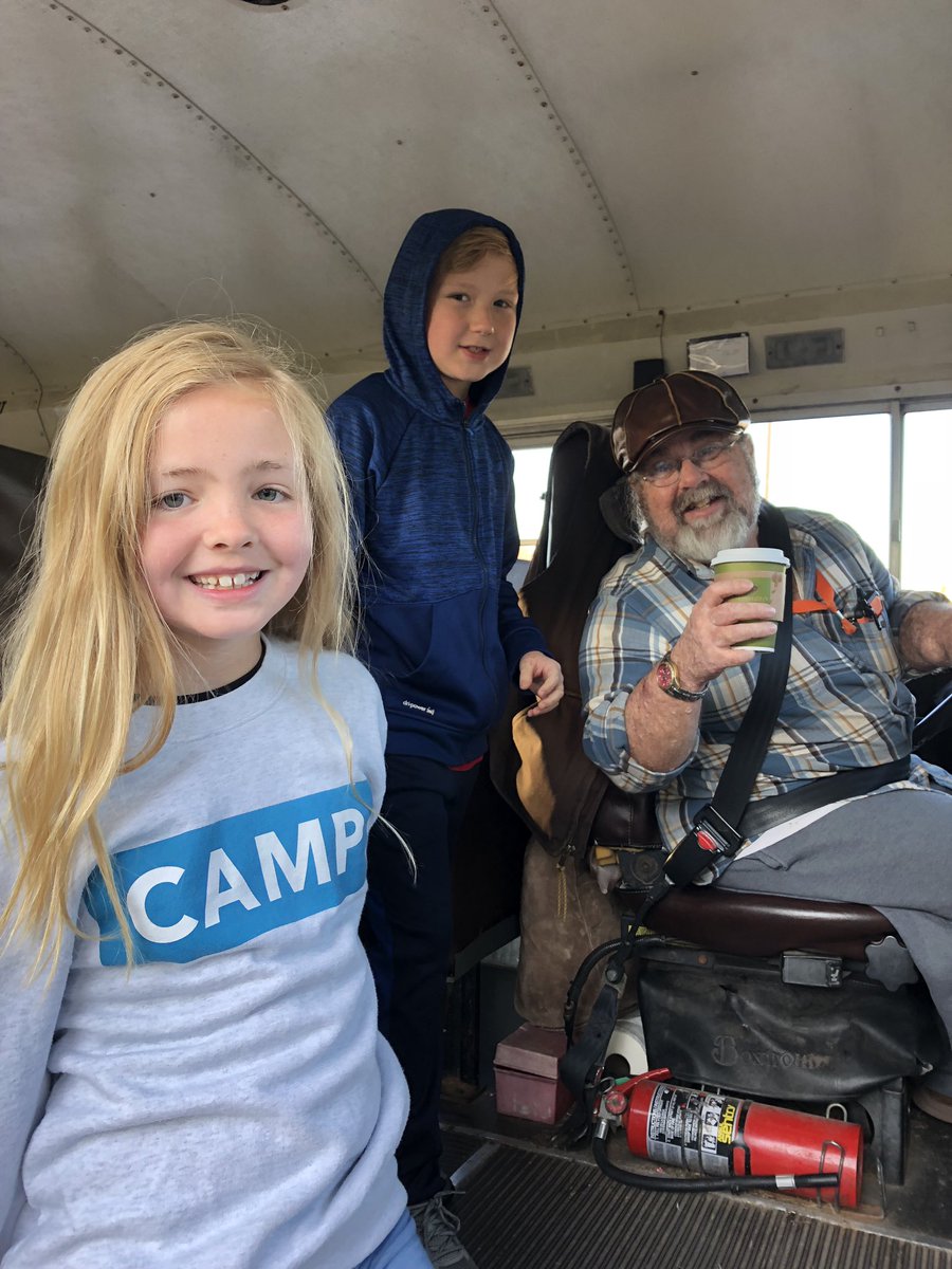 MsEutsler117's tweet photo. Thank you @JeffriesSPS bus drivers for all you do! Our student council enjoyed serving donuts, hot chocolate, and coffee to our amazing bus drivers! #servingourcommunity #jeffriesishome @thetommasterson https://t.co/IwwR8DQ1nk