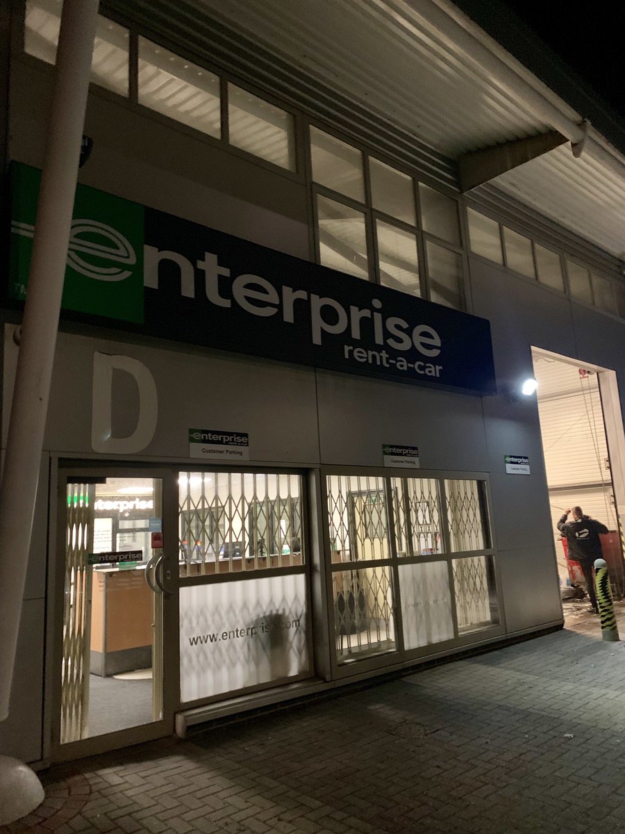 U5Christian's tweet photo. Burining the midnight oil #U52hot2handle #whateverthemission #Enterprise https://t.co/3nnrDWwUmy