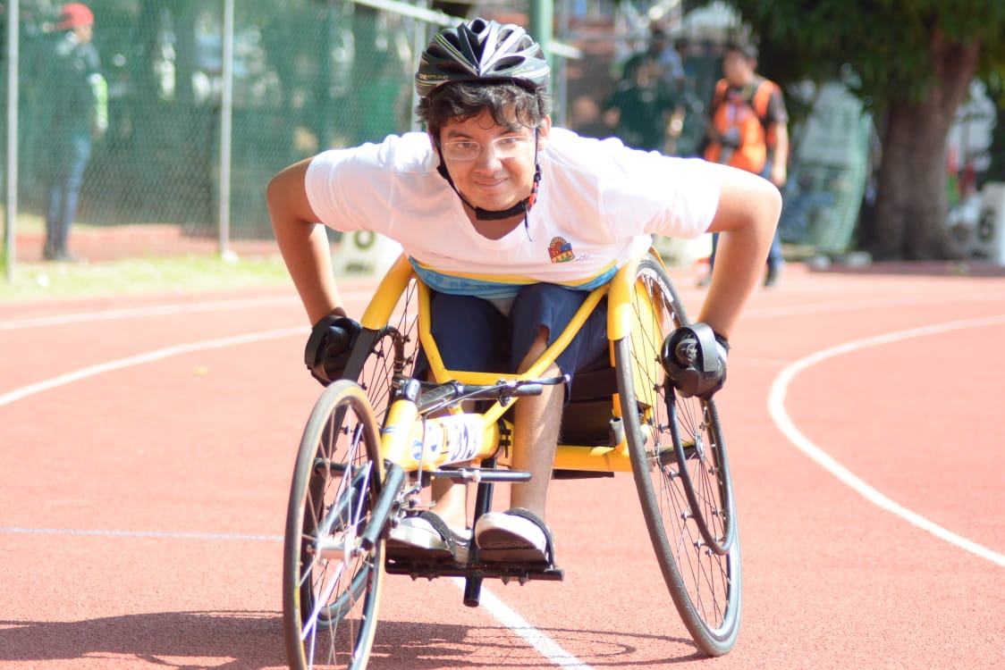 cojudeqinfo's tweet photo. En la #ParalimpiadaNacional2019 Marcelo Busquets García se adjudica la medalla de #plata en las competencias de Para Atletismo en la prueba de 200 metros planos sobre silla de ruedas,  categoría Juvenil mayor clasificación T54.#OrgulloQuintanarroense https://t.co/6daTptVEoa