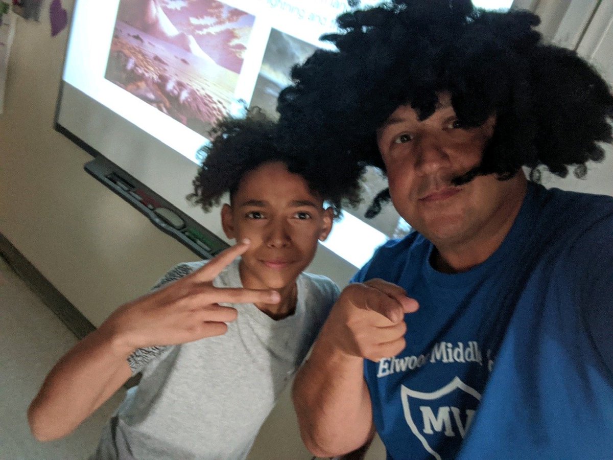 jharri111's tweet photo. Spirit Week! #teamspirit #mvprocks @therealVANDER1 https://t.co/Ba0BvH0fz7