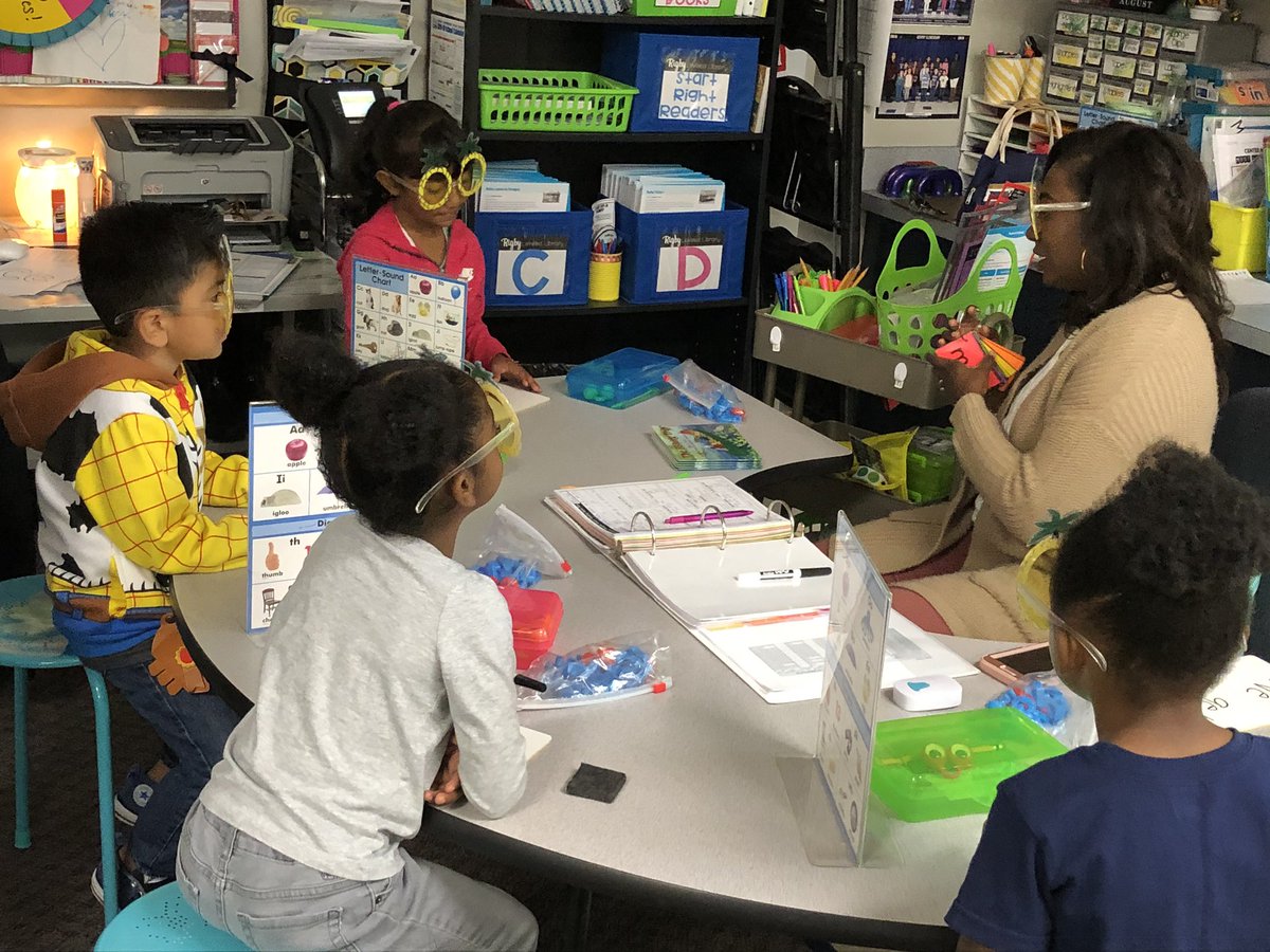 Gentry teachers make Guided Reading fun!!  #Gentryproud