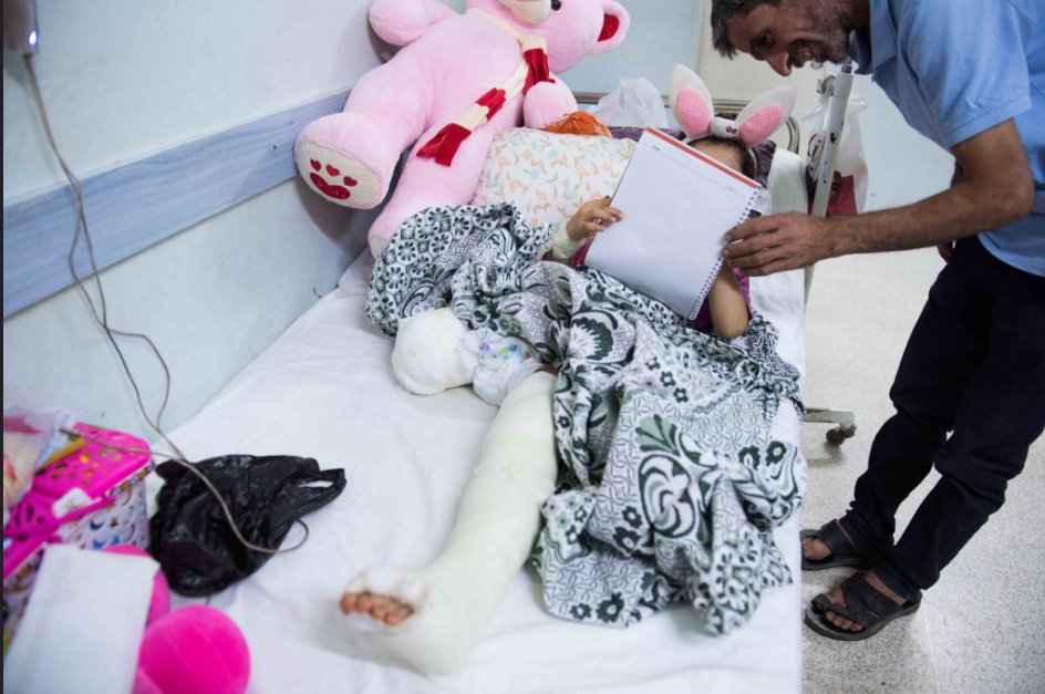 mirellayjuan's tweet photo. NO PUEDES INVADIR A UN PAIS...PARA LIBERARLOS....MIENTRAS LES QUITA LA VIDA....O MIEMBROS ..PIERNAS Y BRAZOS....A LOS NIÑOS Y NIÑAS....SON DELITO DE LESA HUMANIDAD....SEÑOR ERDOGAN....LOS MISMOS DELITOS DEL EJERCITO DE LOS EEUU E ISRAEL...@dcabellor @ActualidadRT @HelenaVillarRT https://t.co/CVQfAbFTz5