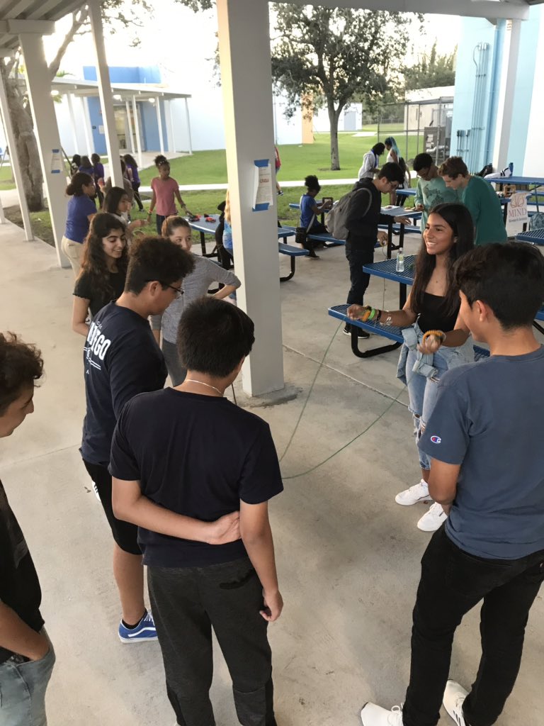 PrincipalCoffey's tweet image. Community night event @MDCPS w/ @STMath #mathminds — challenging games, doable work, so much community! @bds_math @taylormasnjak