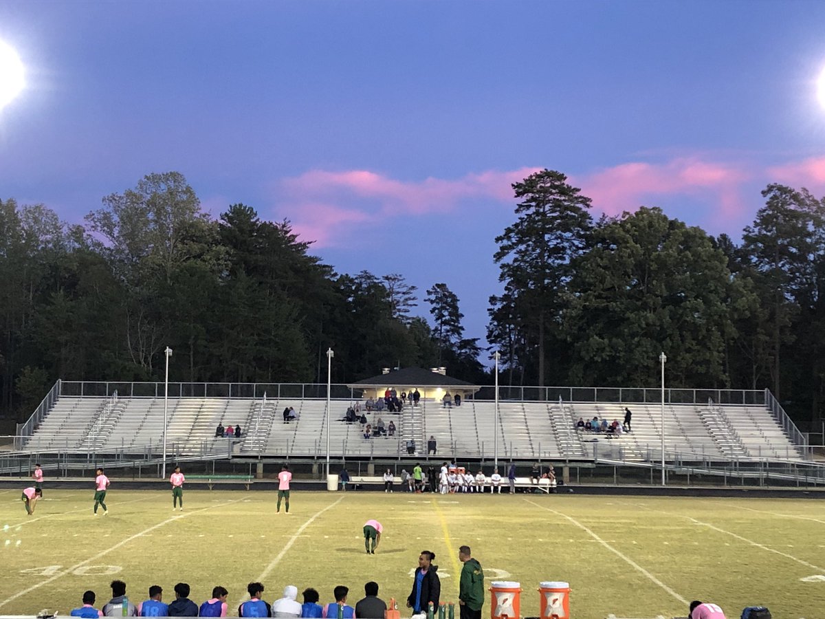 rosenquista's tweet image. Even the sky is sporting PINK tonight in support of @BigI_Soccer 
#LetsGoIndy