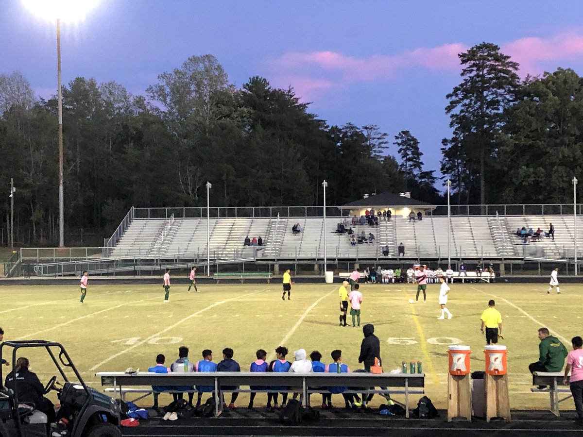 rosenquista's tweet image. Even the sky is sporting PINK tonight in support of @BigI_Soccer 
#LetsGoIndy