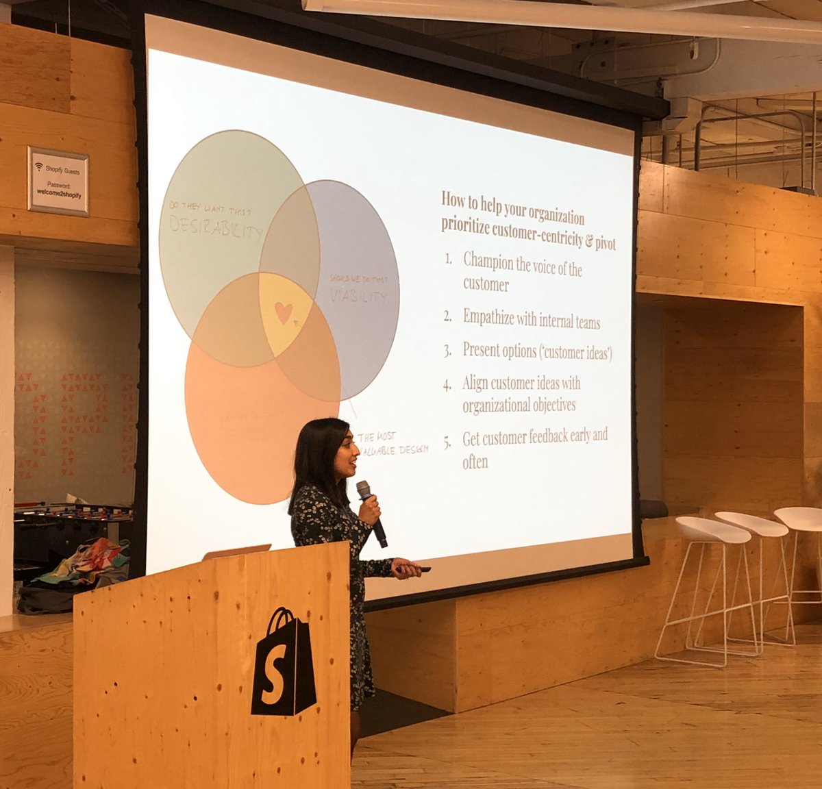 TalentImpactID's tweet photo. @MariamAyyoob @Telus shares how customer-centricity can help organizations prioritize, pivot &amp; avoid assumption-based mistakes.

Champion the voice of the customer - engage the business &amp; technology teams to empathize w/ customers to pivot &amp; design what they want!

#CXChallenges https://t.co/PxqZALDDQ9