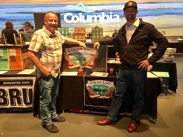 CascadeLakesAle's tweet photo. Chris and Scott geared up to do what they do best! 🍻🤙🏼

#CascadeLakesBrewing #Seattle #ColumbiaDistributing https://t.co/Ow229NxAjf