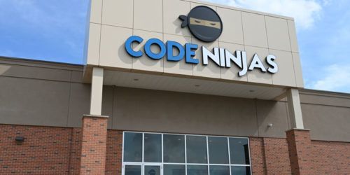 FranchiseFYI's tweet photo. #FranchiseExpress: @codeninjas expands in Ontario
https://t.co/gx8H3EesIv https://t.co/O92te0o1xU