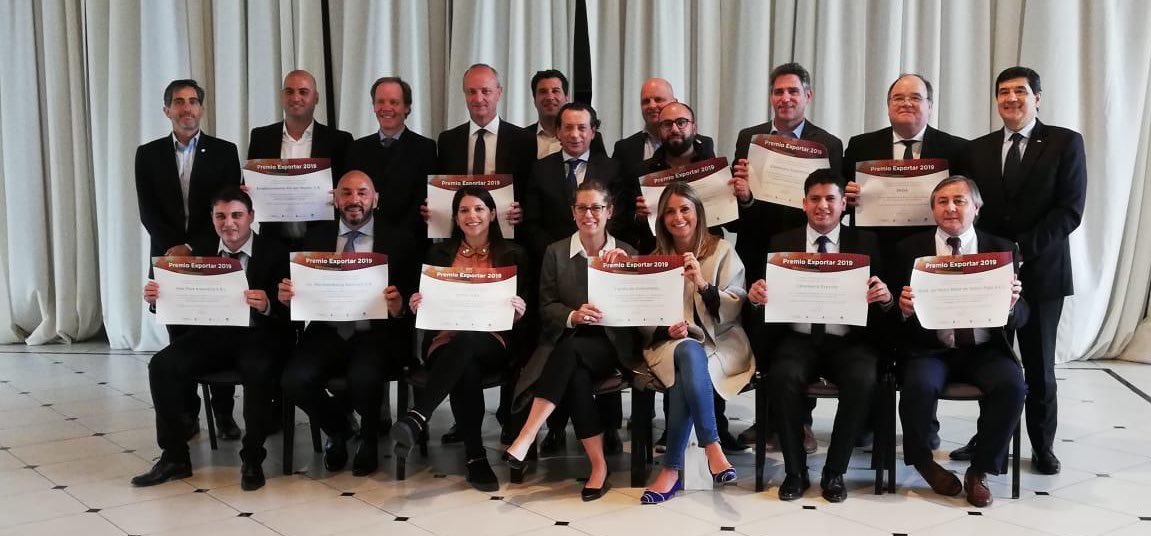 ¡Felicitaciones a las empresas de la provincia de Buenos Aires que ganaron el #PremioExportar2019!

@InvestTradeARG premió a #IMS, #NewBag, #ConuarFae, #Verión y #TiendaDeCostumbres por su aporte al Comercio Exterior 👏🏼👏🏼👏🏼 

<a href="/BAProvincia/">Gobierno PBA</a> <a href="/mariuvidal/">María Eugenia Vidal</a> <a href="/fabianpdk/">Fabian Perechodnik</a> #GLOBA