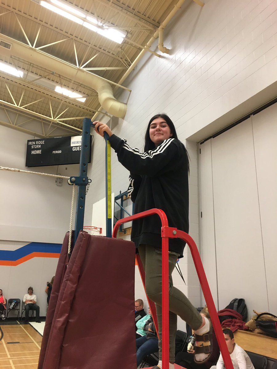 irjcstorm's tweet photo. When the senior team volunteers, you know you’re doing something right in your athletics program! #caniuseawhistle #standingtall #irjcstorm @IronRidgeJr https://t.co/q7HZAh82By