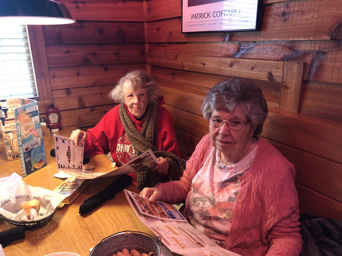 MeadowsLeipsic's tweet photo. We are starting the week off with some Texas Roadhouse! #bootscootinboogie #themedinnerweek https://t.co/NhlPuZSDGy