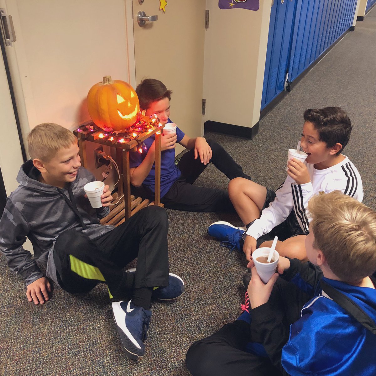 This weeks cocoa &amp; conversation was enjoyed in front of a scenic lake &amp; festive decor 🎃🍁 #sabresquadsms #cocoaandconversations #traditions <a href="/MahowaldJen/">Jen Mahowald</a> <a href="/isd748/">ISD748</a>