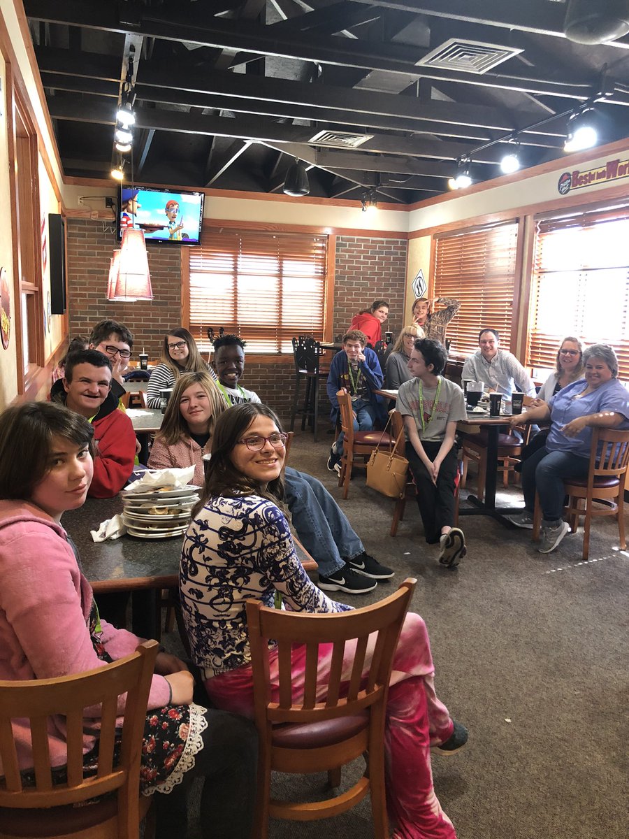 Great day for some of our CHS students, they attended a job transition event....heard several speakers from local businesses.  PJs, Walmart, SCRTC,TJ Samson just to name a few.  Then enjoyed a lunch from Pizza Hut.