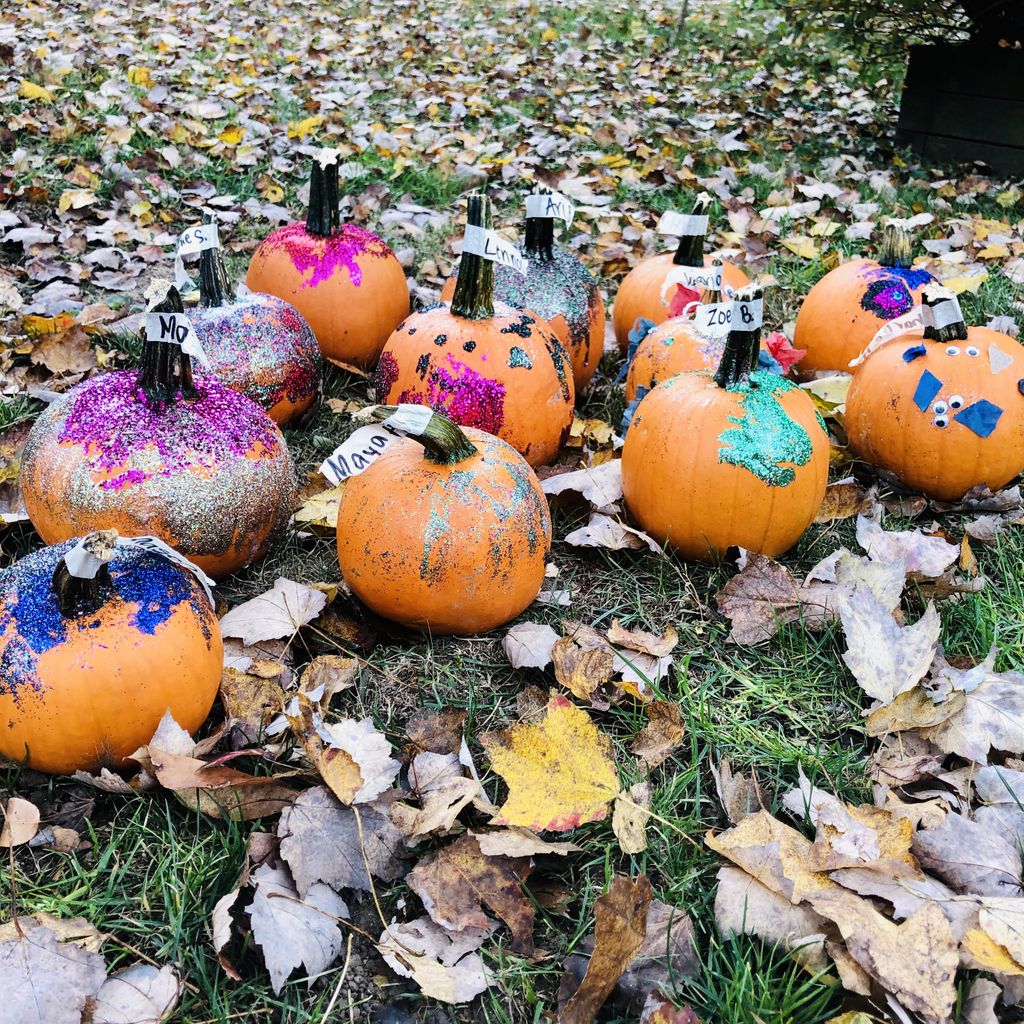 CampRiverbend's tweet photo. We hope you have your pumpkins picked!   Add a little ✨ glitter✨  for some extra fall magic like we did at Family Camp Day! #camping #campriverbend #campriverbendnj https://t.co/EvuYDFWdjF