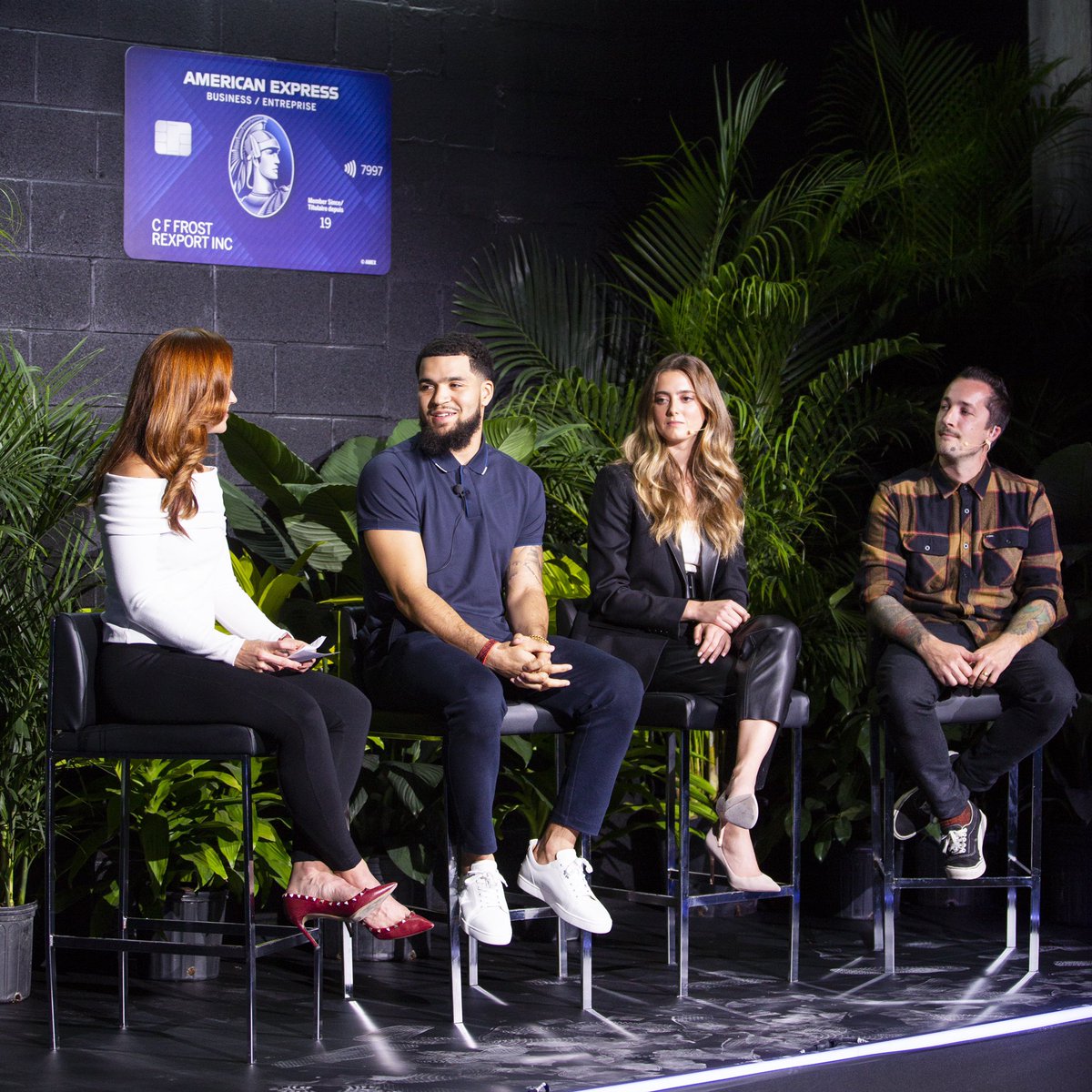 AmexBusinessCan's tweet photo. So excited to have the opportunity to hear stories and insights from inspirational entrepreneurs @FredVanVleet, Taylor Frankel of @nudestix,  @GrantvanGameren and Paul Roman, our own VP &amp; GM of Global Commercial Services at @AmexCanada #AmexBizEdge https://t.co/EB7lN0yhPH