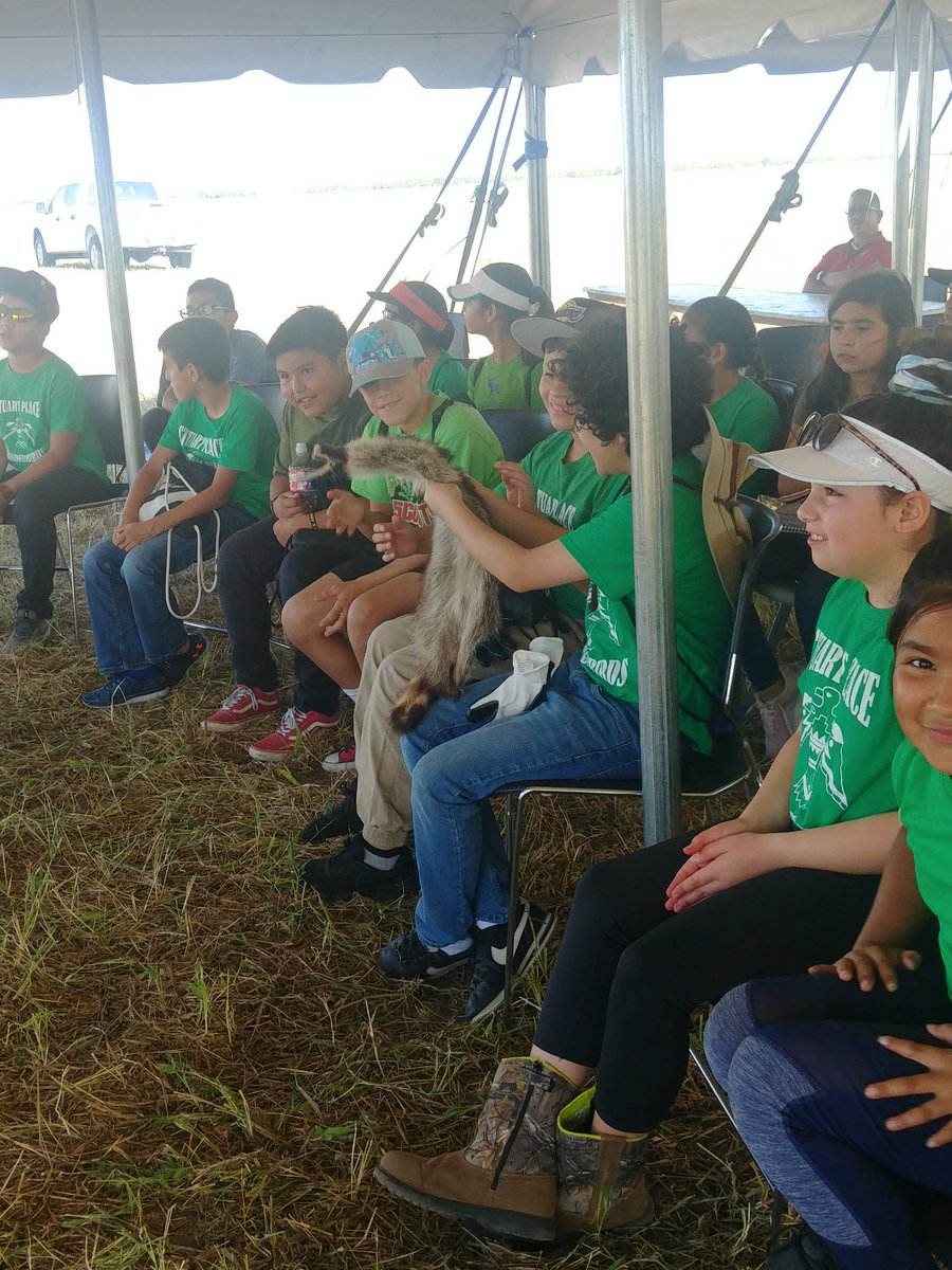 mariled12's tweet photo. What a great experience our 5th graders had at Rio Reforestation in Sal del Rey. 
#StuartElemantary #theplacetobee
#HCISD https://t.co/o8zE4vbU7y