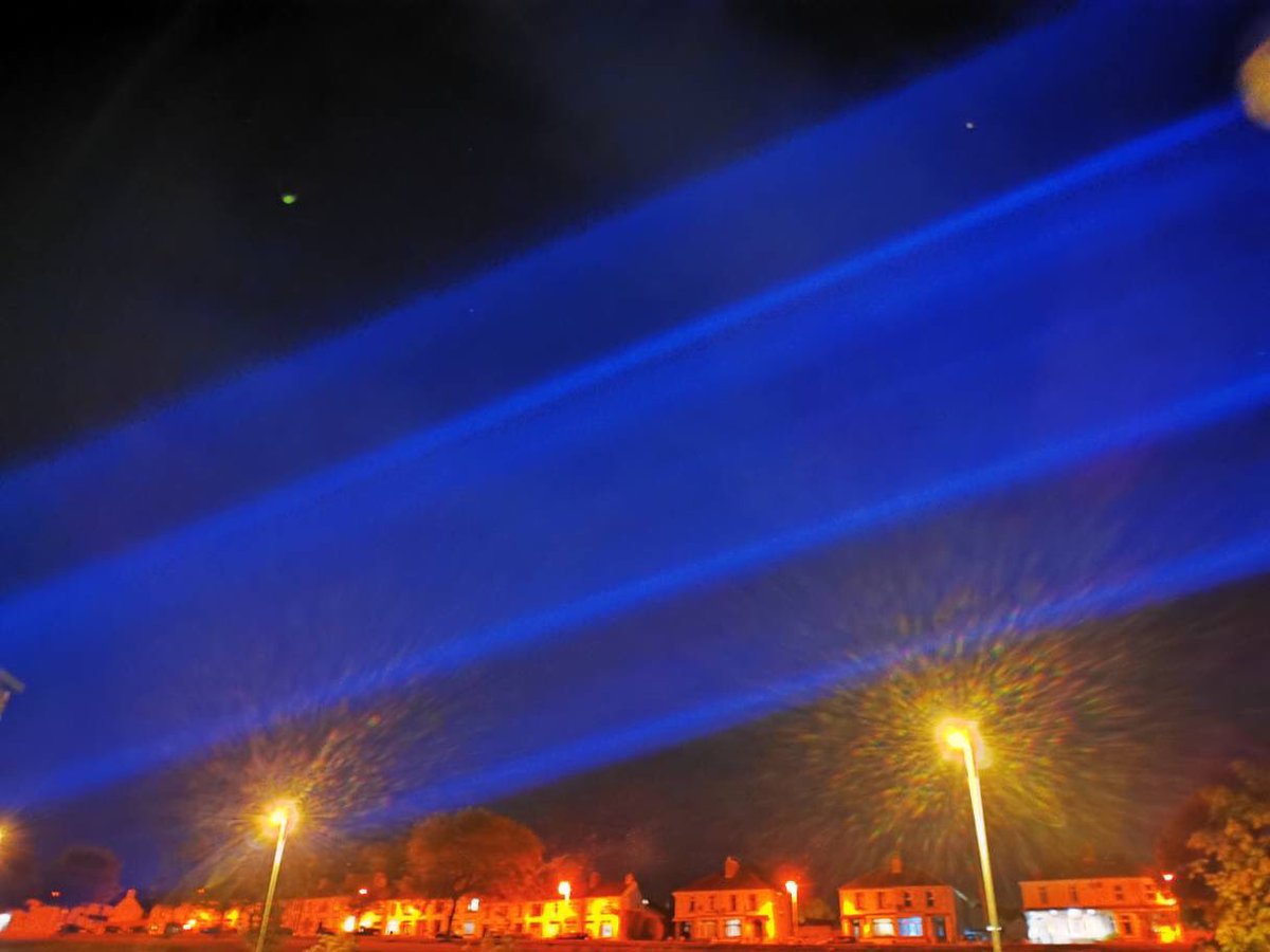 AMacCartaine's tweet photo. Shining a light on Britain’s border in Ireland. Stand up fight back! No more borders in Ireland! #unityreferendum https://t.co/EQpKTr3gj3