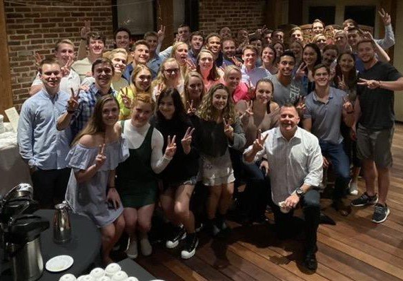 VUSwimCoachRTS's tweet photo. Halfway through Fall Training Camp. Great quality set this morning. Now a night out for dinner. Thanks @TecaNewtownSq for the great meal. Back at it tomorrow bright and early. #TeamFirst @NovaSwimming @NovaDiving https://t.co/IhgrEhwRZT