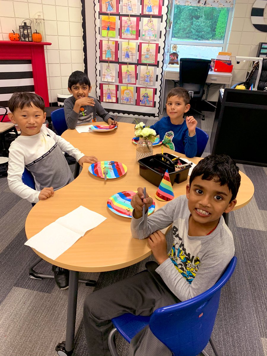 Cyrusm344's tweet photo. We had a lot of tasty fun today for our first Authorβs Celebration! Thanks @teachingtexan for such a great idea! Students chose what they were most proud of within our #writingpathways rubric and added that color of batter to our yummy cake! #novipride @ncsd #authorscelebration https://t.co/bQxPekd47R