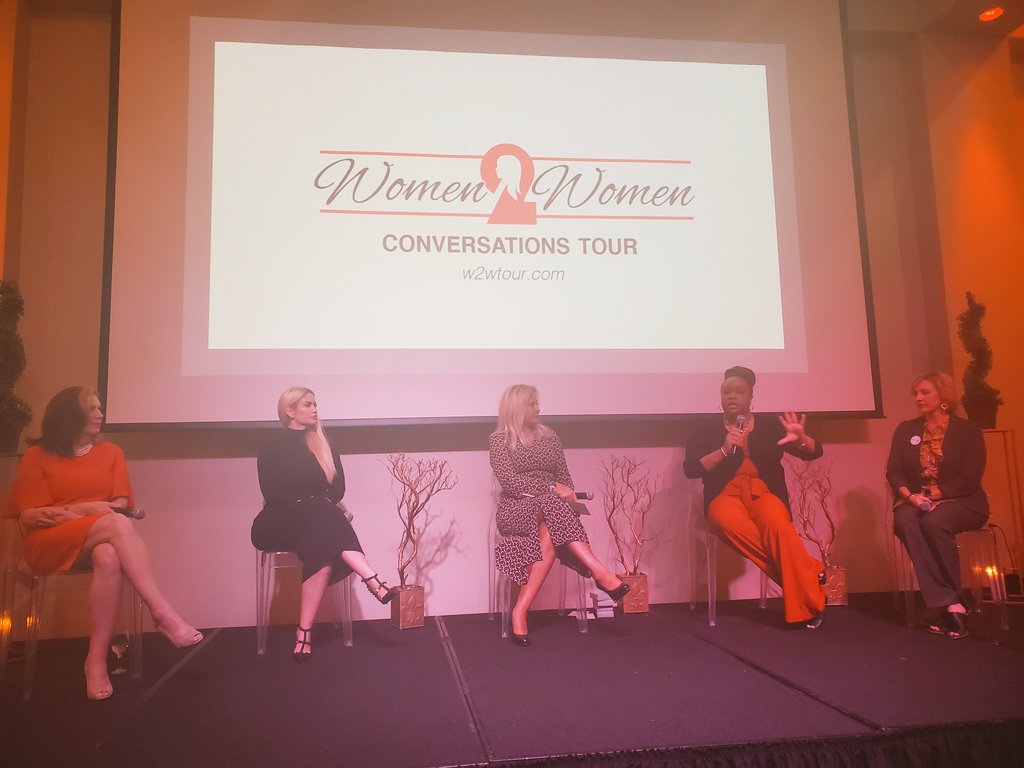 AmyLandry_'s tweet photo. Change happens when people have the courage to stand up and speak up... AND ask for better! Thanks to these inspiring women for leading the way!! https://t.co/gT8FexopgM