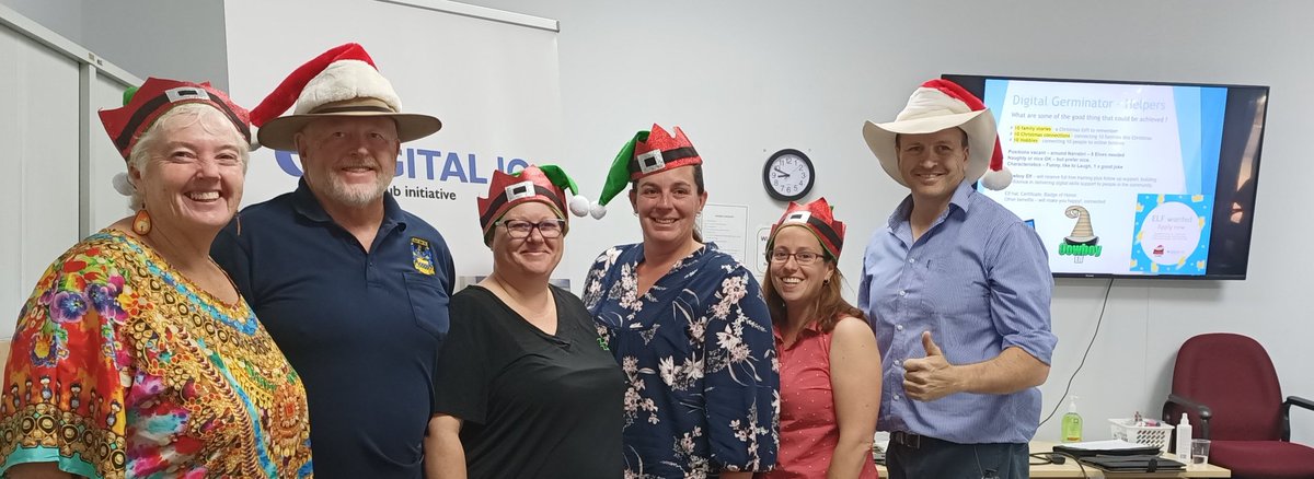 DigitalIQ1's tweet photo. 'Get Online Week' - Narrabri region talking as all things digital, technology and connecting community - thinking ideas, in the lead up to Christmas - to benefit community 

#getonlineweek @BeConnectedAU

#digitaliq #cowboysanta #cowboyelf #cowboyelves #buyfromthebri https://t.co/KPGY3nvj95