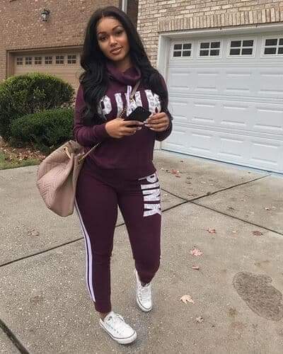 MoniqueMo14's tweet photo. Saling these if you want inbox me.. you can get 7 outfits for $150 https://t.co/lWtukgDtxh