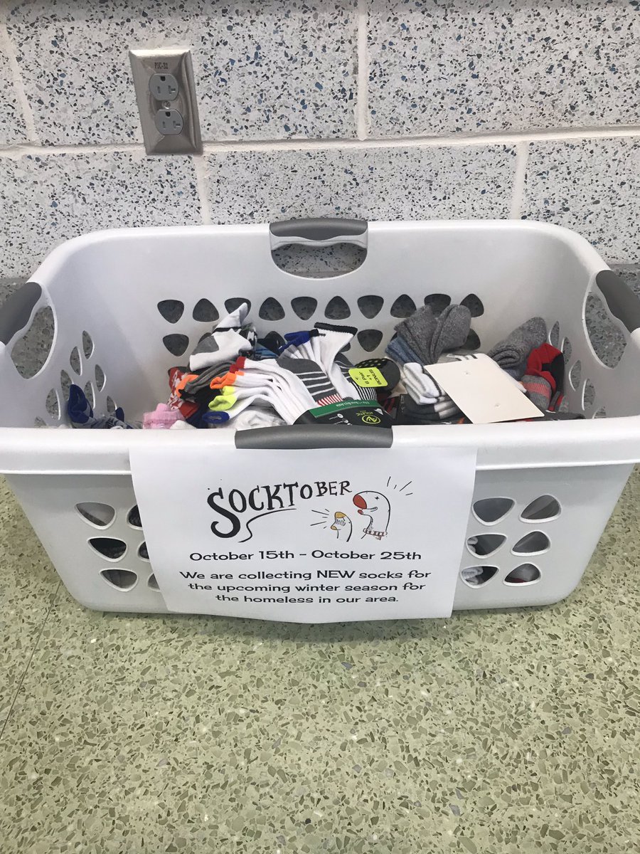 mrspearson_cbl's tweet photo. Day 2 and look at all of those donated socks!!! So awesome! Keep them coming @EndeavourJBMDL 💙🧦 #Socktober2019 @iamkidpresident @MrsCrane229 https://t.co/UfQBtjFfMN