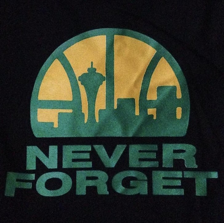 SeattleRicky206's tweet photo. 100 retweets???? https://t.co/qwDIQwhLVP