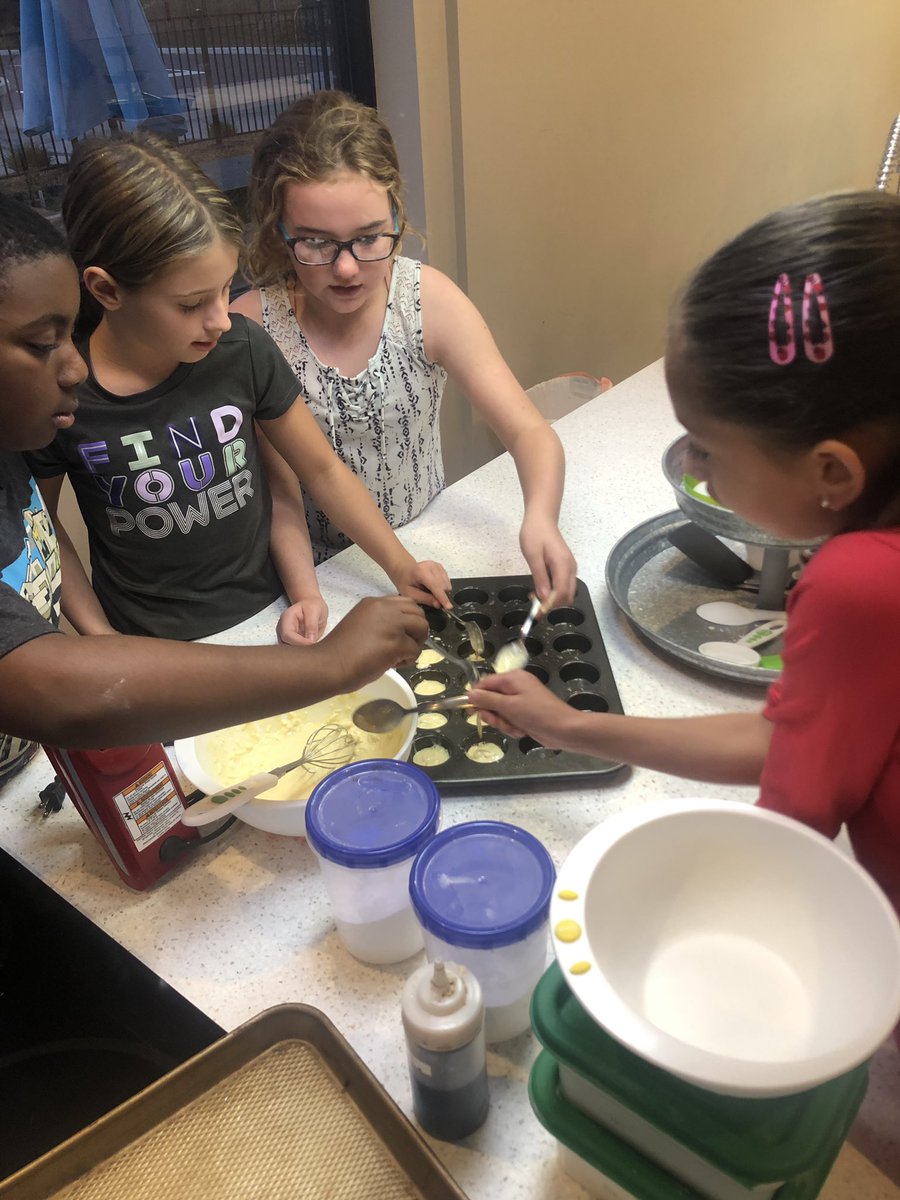 sproutscooks's tweet photo. November here we come! Join us the first weekend of November for our VSCO Girls in the Kitchen, Harry’s Wizarding World of Fun and Rainbow Fun! There’s a class for everyone! Don’t miss the fun, sign up now: https://t.co/dVamJmwKGZ https://t.co/JQ7S5t5x9f