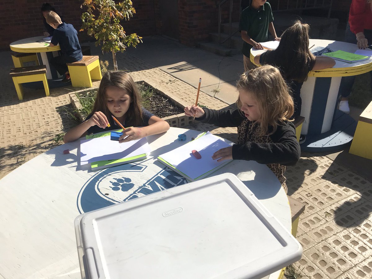 colvincougars's tweet photo. It was a beautiful day to learn outside!
Ms. Leatherman’s 2nd graders had fun in our new outdoor classroom. 😀
#ColvinPRIDE
#WPSproud https://t.co/keNh5Ppjtf