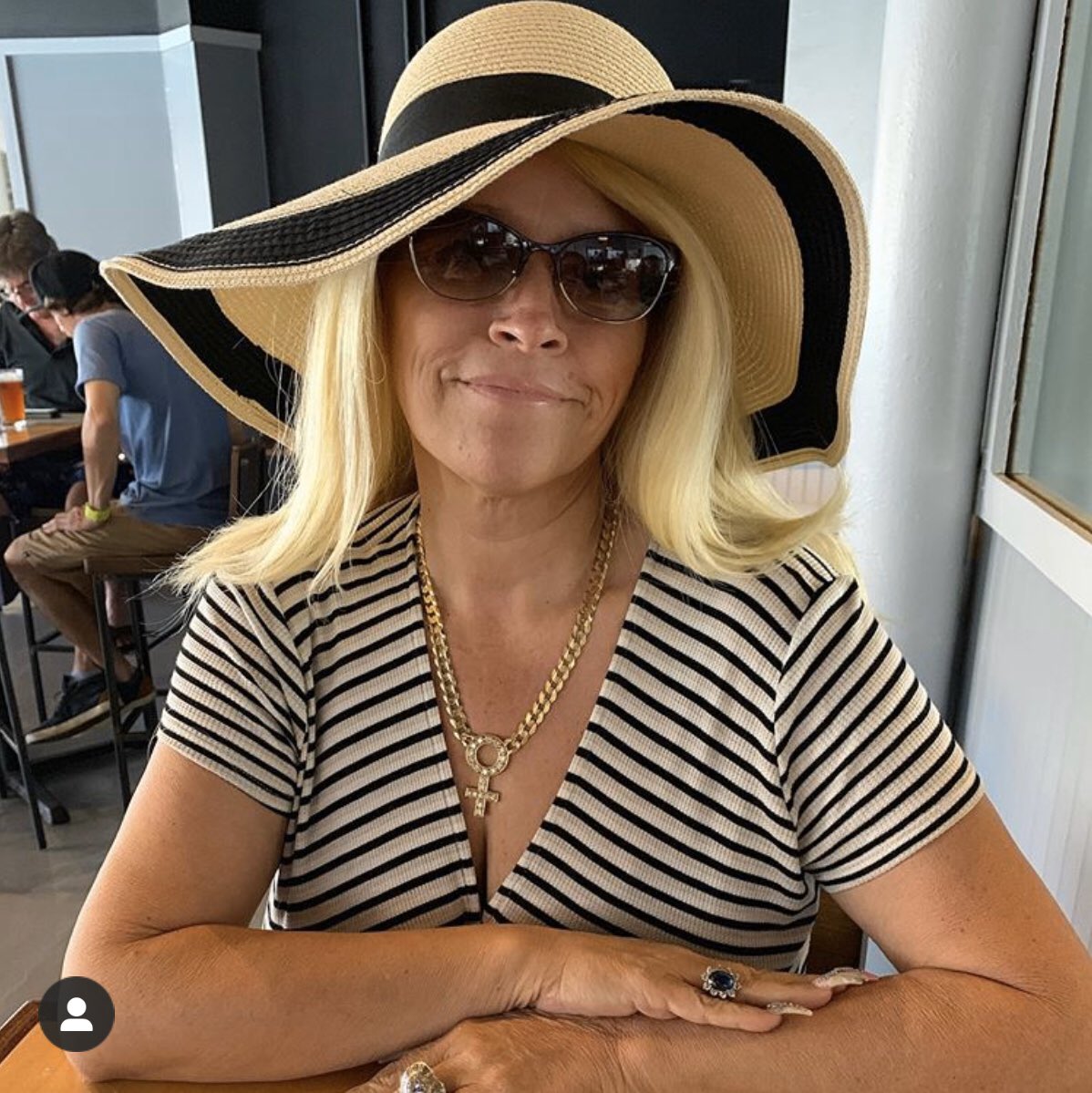 DogBountyHunter's tweet photo. EVERY SHOW WE DO THIS FOR BETH!!!
PLEASE LIKE AND RETWEET FOR BETH!!
BETH GAVE YOU #DOGSMOSTWANTED #THISONESFORBETH https://t.co/KdruG2jN4C