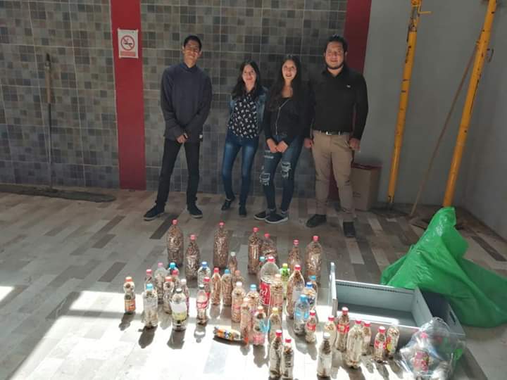 El pasado miércoles se hizo entrega de las primeras botellas de recolección de colillas. Orgullosos de contribuir al medio ambiente. <a href="/EcofilterMexico/">Ecofilter México</a>