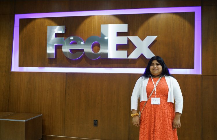 SCSSuptRay's tweet image. It’s important that children know every PRO was once an AMATEUR. This week students are learning from influential business men/women leading one of THE top corporations in the WORLD. I want them to realize the POWER of EDUCATION and EXPOSURE! Thanks for opening your doors @FedEx!
