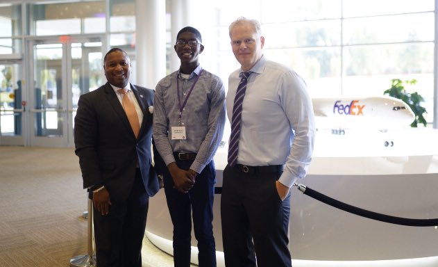 SCSSuptRay's tweet image. It’s important that children know every PRO was once an AMATEUR. This week students are learning from influential business men/women leading one of THE top corporations in the WORLD. I want them to realize the POWER of EDUCATION and EXPOSURE! Thanks for opening your doors @FedEx!