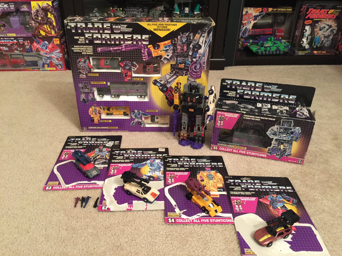 RETROTOYING's tweet photo. The extremely rare Menasor Giftset one loose and one the carded set! The art work done by The Godfather of Transformers art himself, Mark Watts! #transformers #retro #nerd #markwatts https://t.co/Ut6O9w5RXo