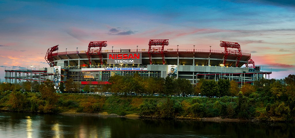CornwallNissan's tweet photo. New 2020 #NissanTITAN adds style, strength to #Nashville skyline - Bold new 2020 #TITAN carefully craned atop @NissanStadium #NissanMotor #CallingAllTitans ” https://t.co/rEE2U3MlO9 https://t.co/78mijHuywu