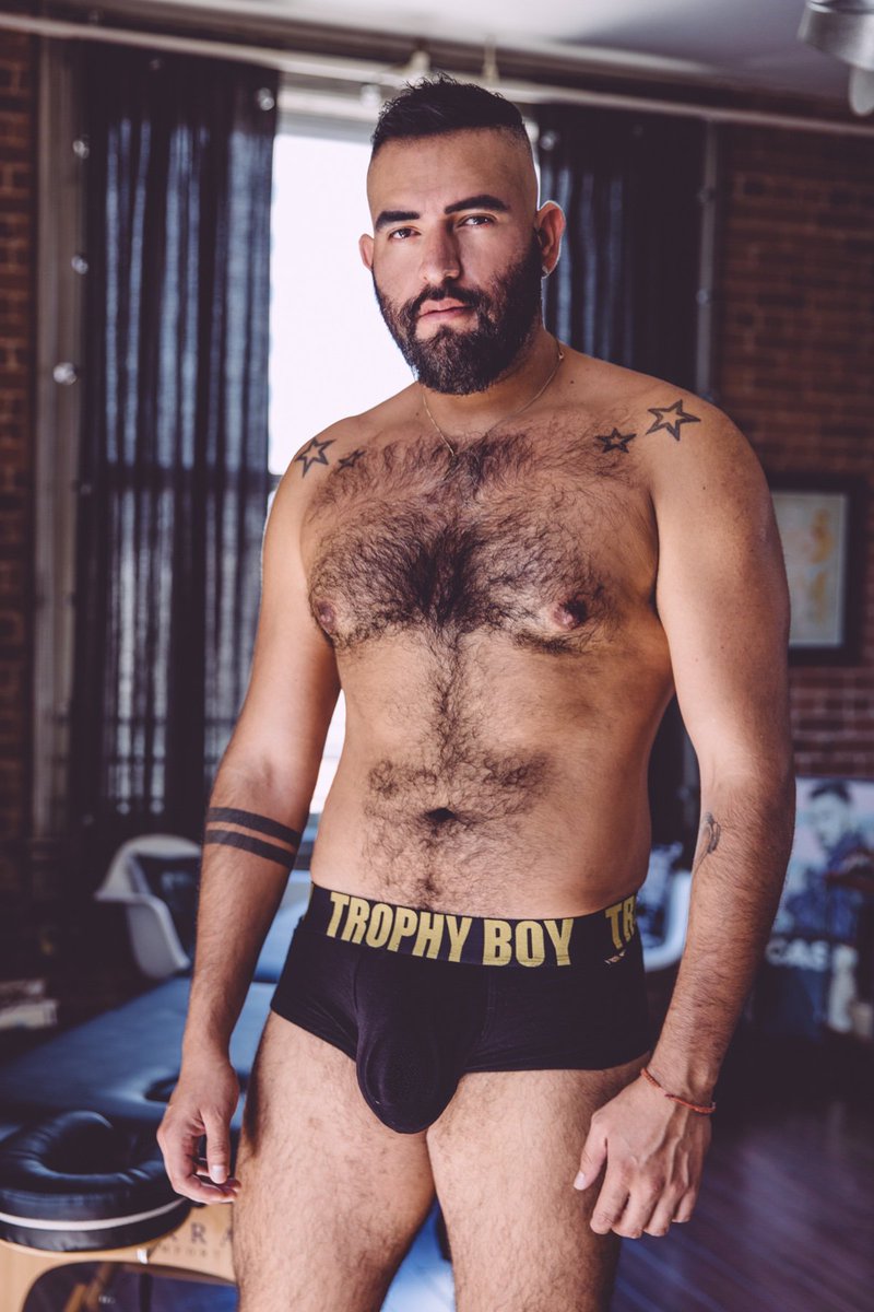 Starrf_ckerXXX's tweet photo. The hungry @DJ_Xhristian on the set of his scene with @ZaddyBigD  for https://t.co/aJQ1mYR6gY 🍑🖥️ https://t.co/cDZaTQr6bo